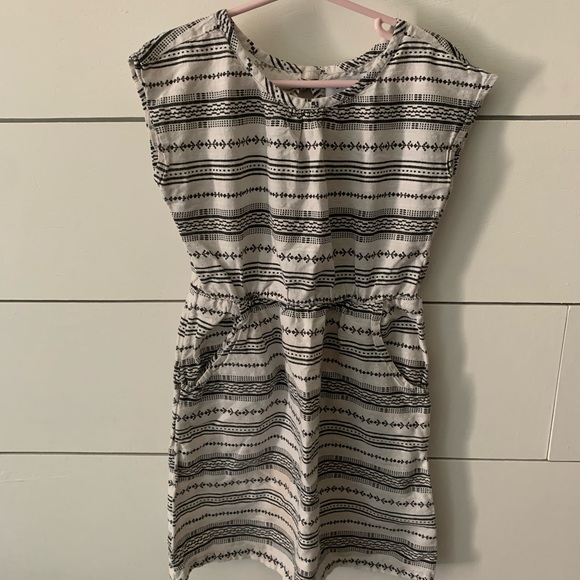 Girls black and white summer dress - Picture 1 of 6